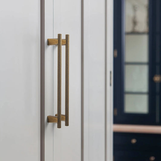 Goo-Ki Knurled Antique Brass Knobs Knurled Cabinet Bar Handles with Blocky Triangular Mounts Retro Pulls for Kitchen Hardware